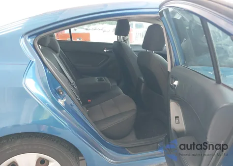 2015 Kia Forte Lx z USA, uszkodzony, nr VIN KNAFX4A69F5285385